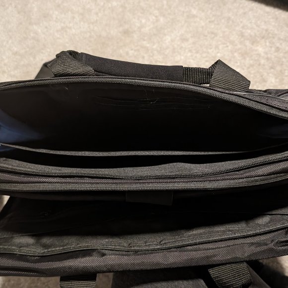 IBM Thinkpad Laptop Messenger Bag - Picture 3 of 4